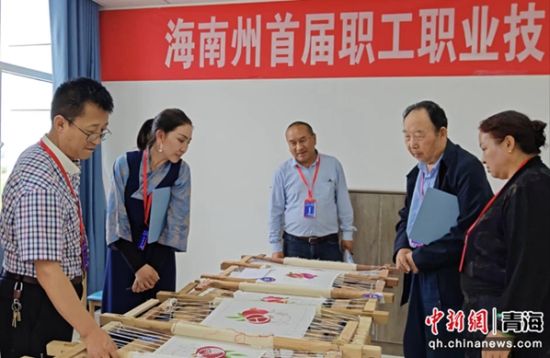 图为比赛现场。海南州人力资源和社会保障局供图 图为比赛现场。海南州人力资源和社会保障局供图
