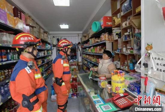 青海茫崖5.5级地震：救援力量赴震中巡查 暂无人员伤亡报告 青海新闻